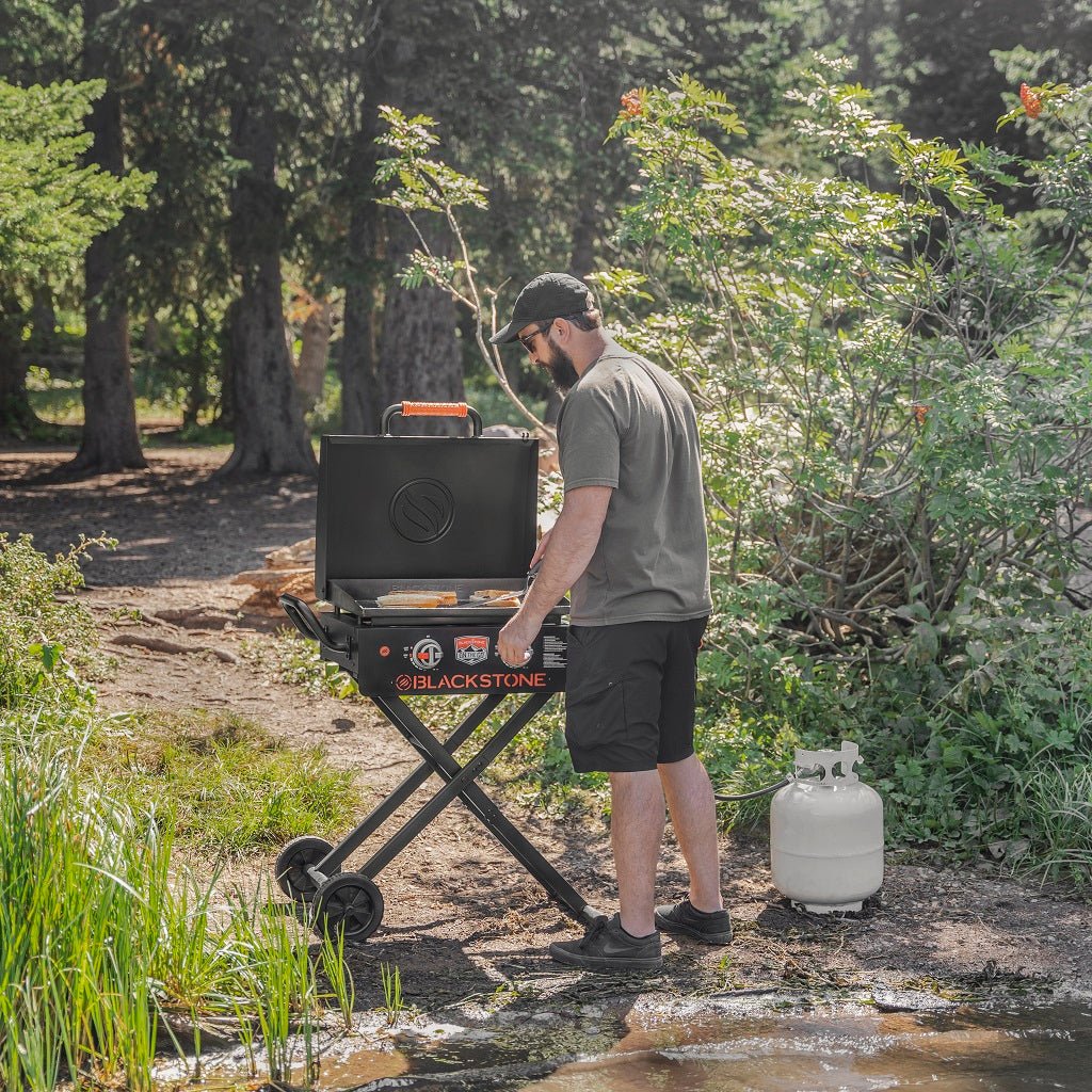 On The Go 22" Griddle with Flexfold Legs