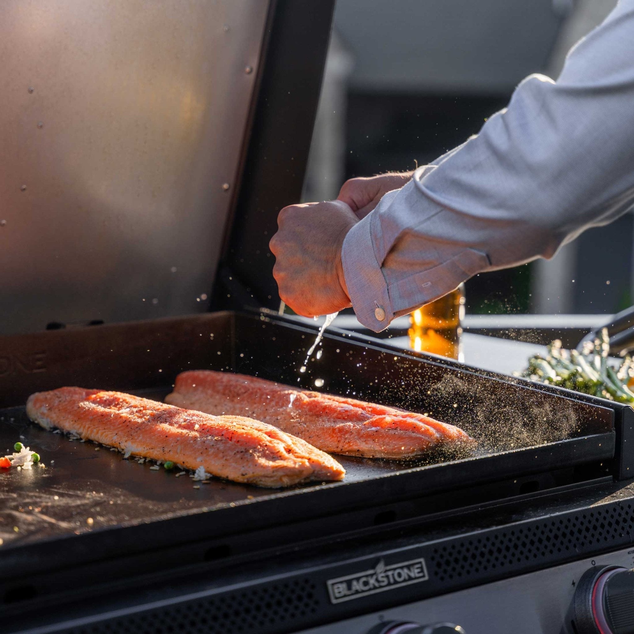 28" Deep Kitchen Griddle in Stainless Steel w/Hood