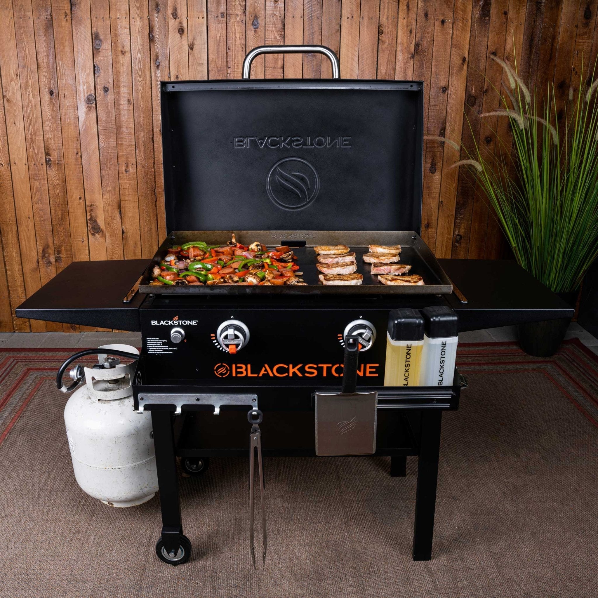 28" Griddle with Hood and Front Shelf