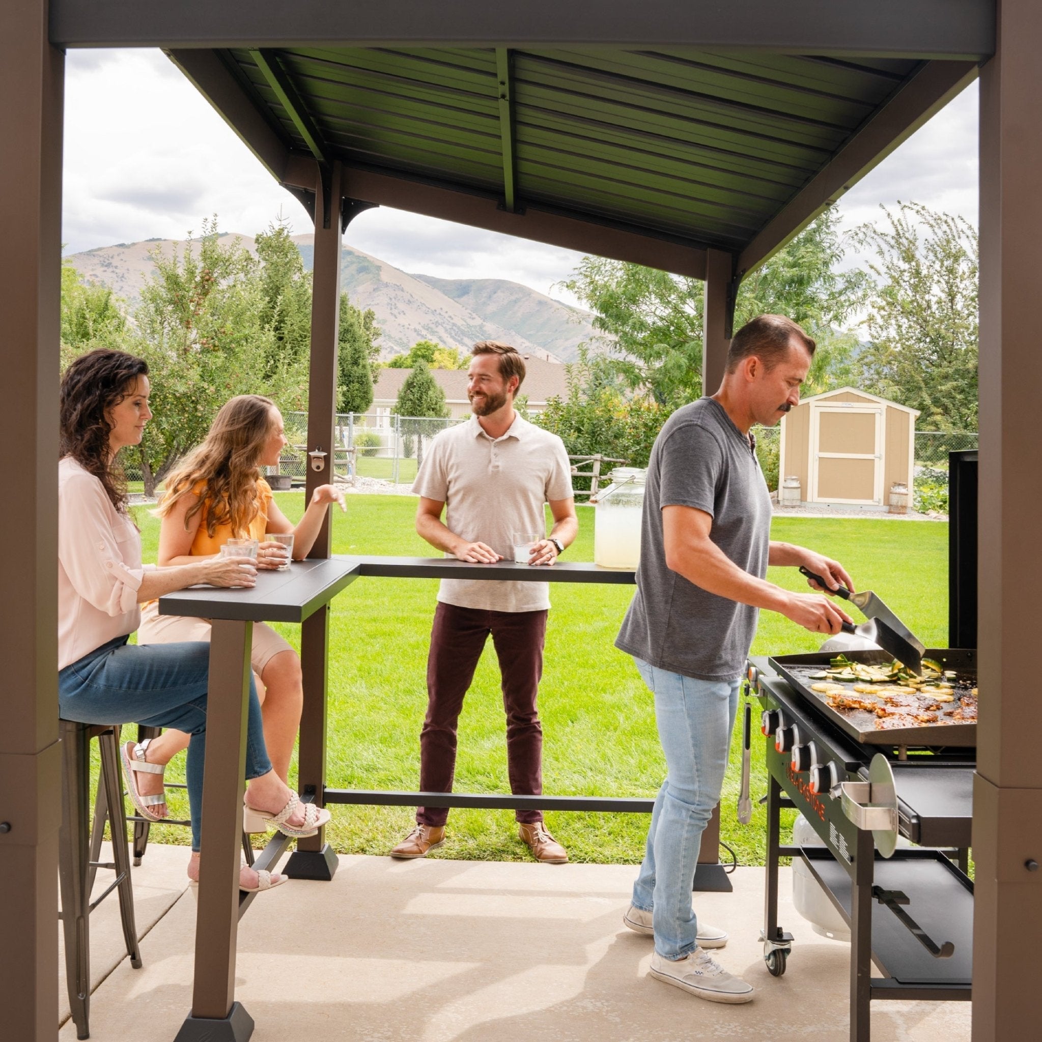 5’ x 8’ Bar and Griddle Pavilion