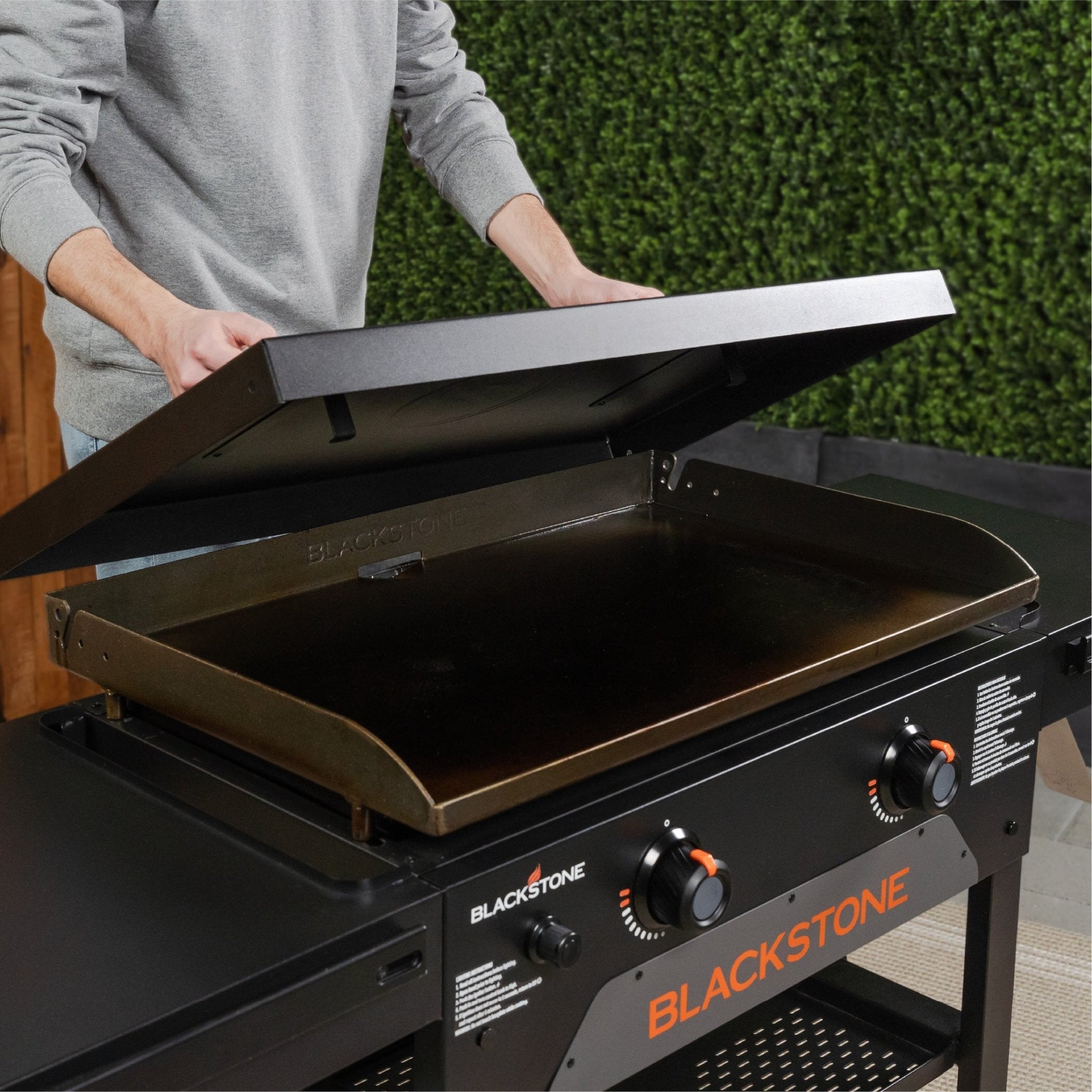28" Griddle with Hard Cover Bundle