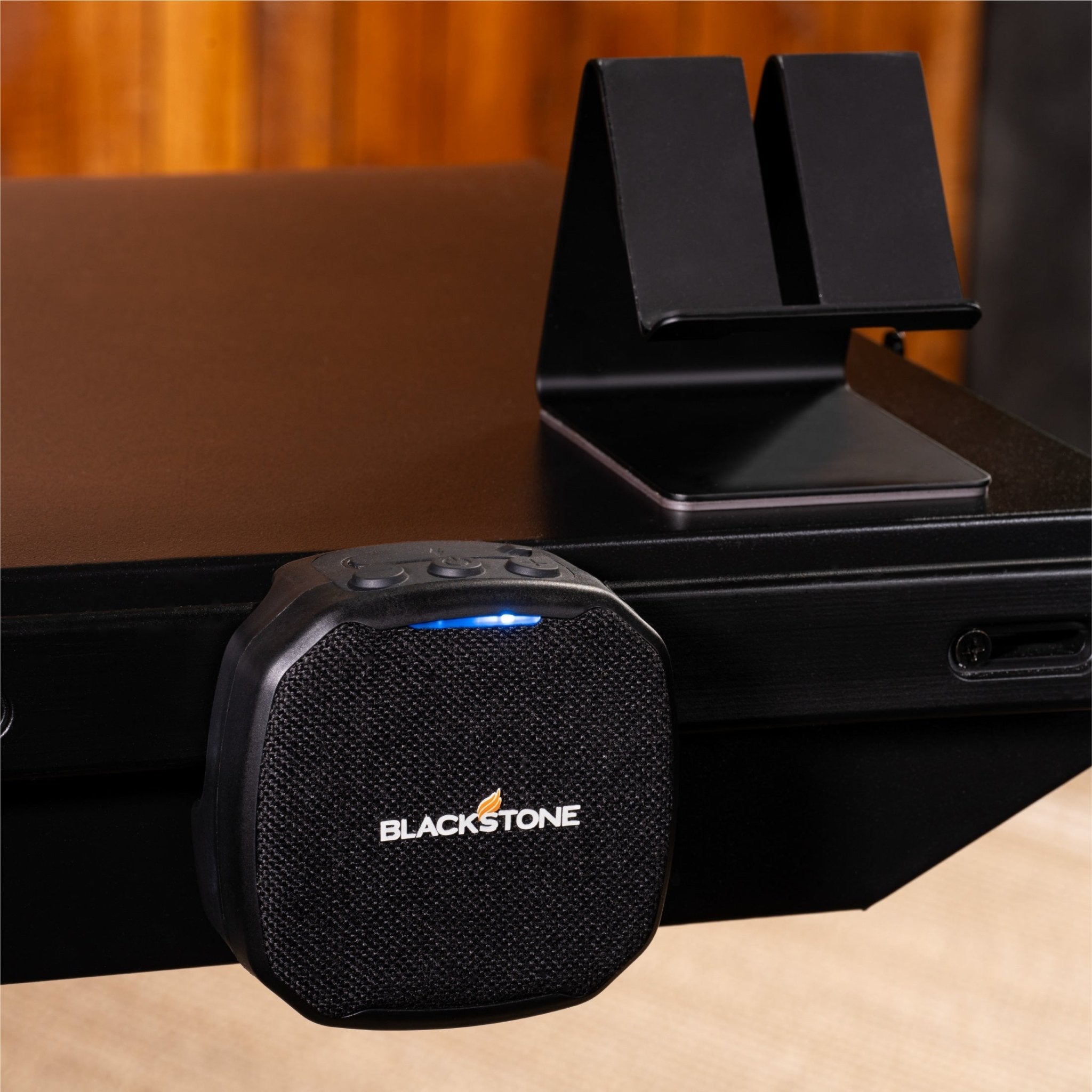 Wireless Speaker and Phone Holder